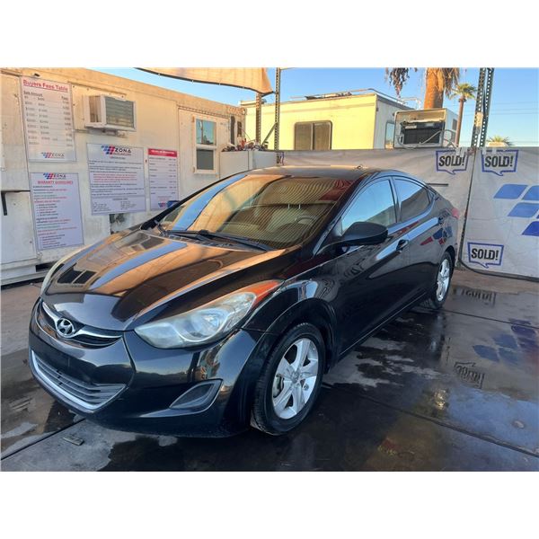 2013 HYUNDAI ELANTRA