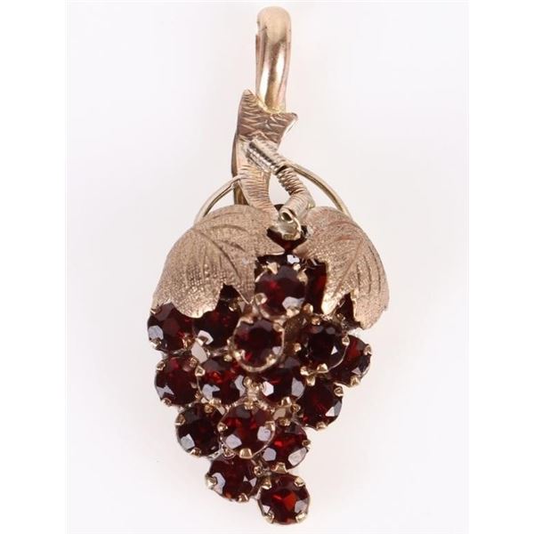 14K YELLOW GOLD GARNET GRAPE VINE LADIES PENDANT