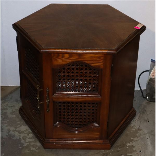 WOOD/ WICKER ACCENT END TABLE