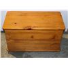 Image 1 : SOLID WOOD KIDS TOY TRUNK OR BLANKET STORAGE