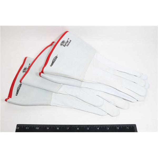 2 PAIRS KEVLAR STITCHED DUPONT GLOVES