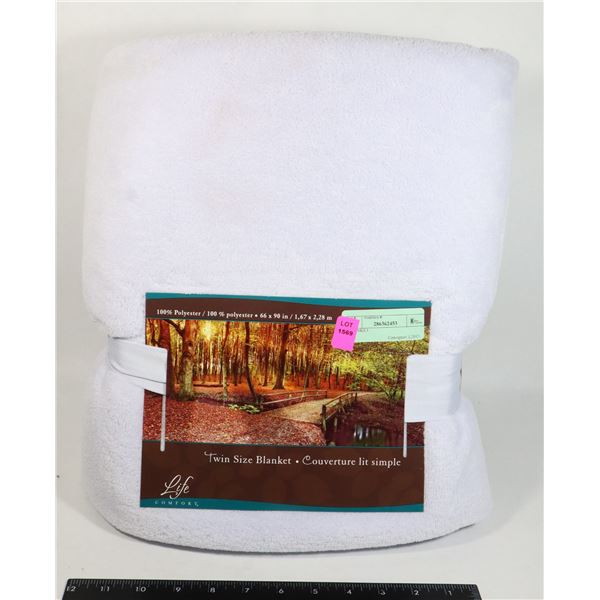 NEW LIFE COMFORT TWIN SIZE BLANKET