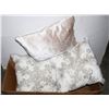 Image 1 : LOT OF DECORATIVE CUSHIONS