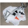 Image 2 : ADJUSTABLE PORTABLE WORK TABLE