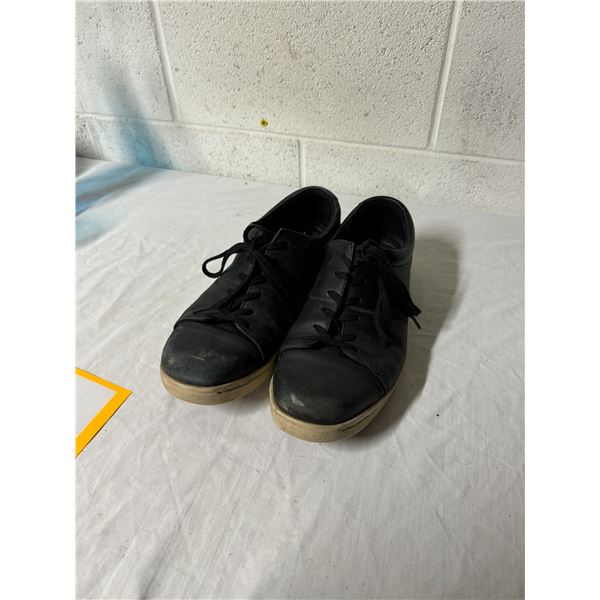 Clark's size not shown 10ish