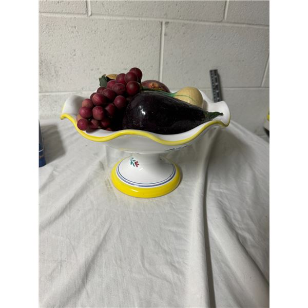 Lotient made in Italy pedestal bowl with fruit decor