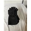 Medium leather gloves