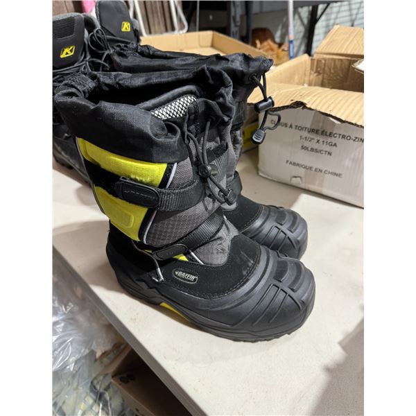 Baffin size 7 boots
