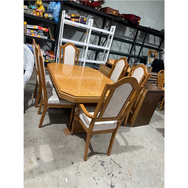 Dining table 2, leafs eight chairs