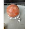 Image 1 : Salt lamp