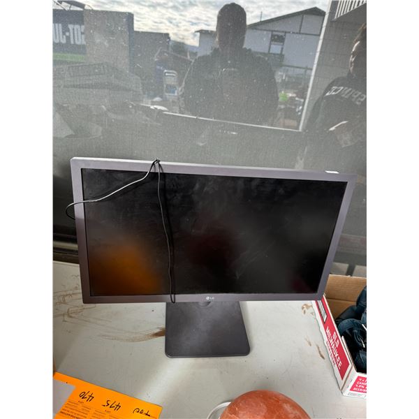 LG monitor
