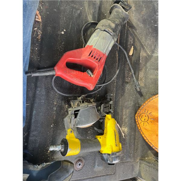 Milwaukee Sawzall & Stanley Siding Nailer -- Untestef