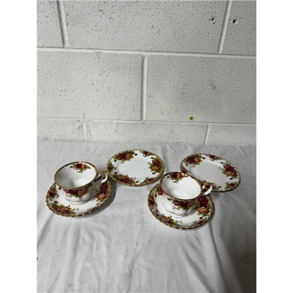 To Royal Albert old country roses, Trios