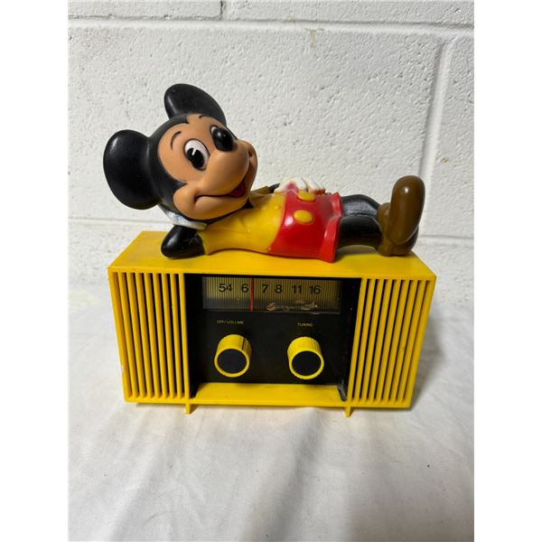 Made in Hong Kong, Mickey Mouse Radio missing battery cover