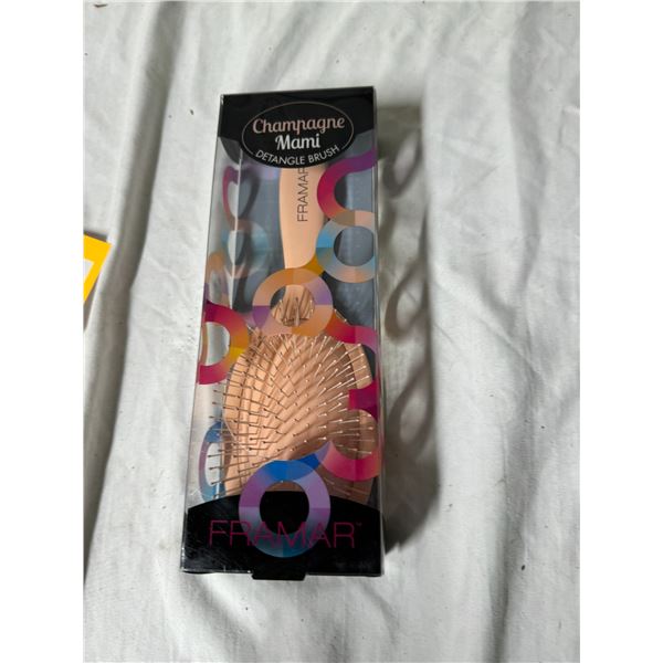 Champagne, Miami dangle brush FRAMAR