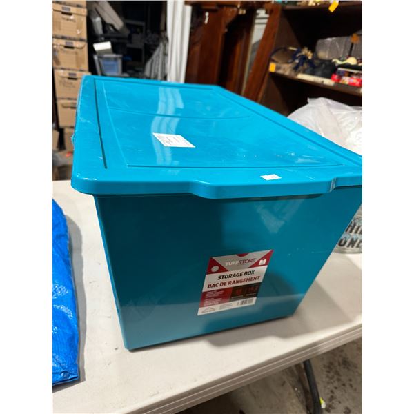 Storage bin with wheels