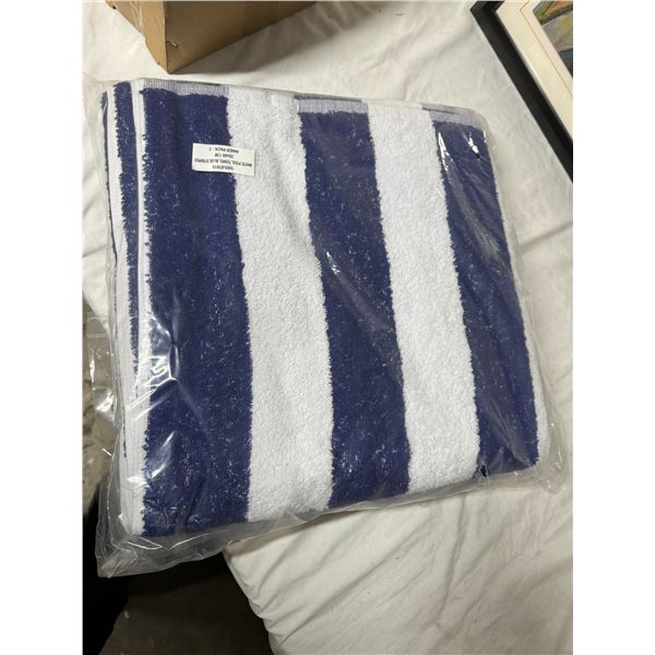 Pool towels, 30 x 60 3 pack