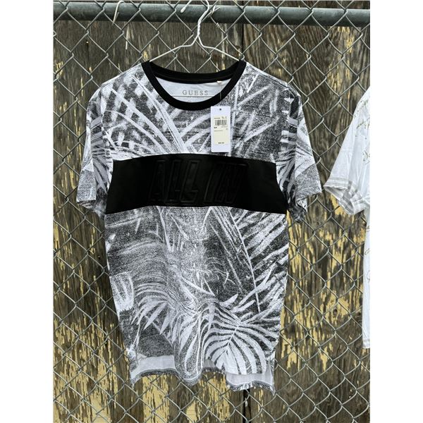 NWT guess small t shirt