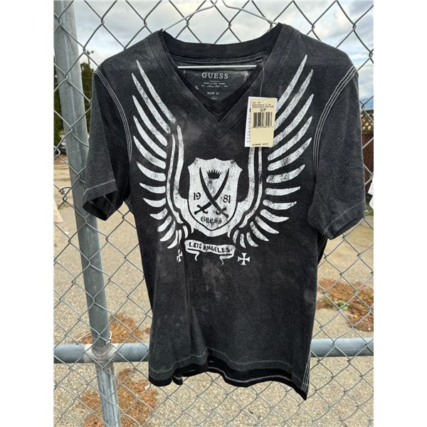 NWT guess small t shirt