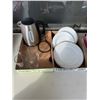 Image 1 : Dishes, glasses, kettle