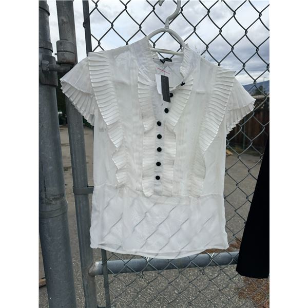 NWT urban behavior, large shirt