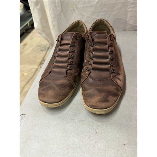Leather shoes, size 44