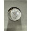 Image 1 : Crystal paperweight