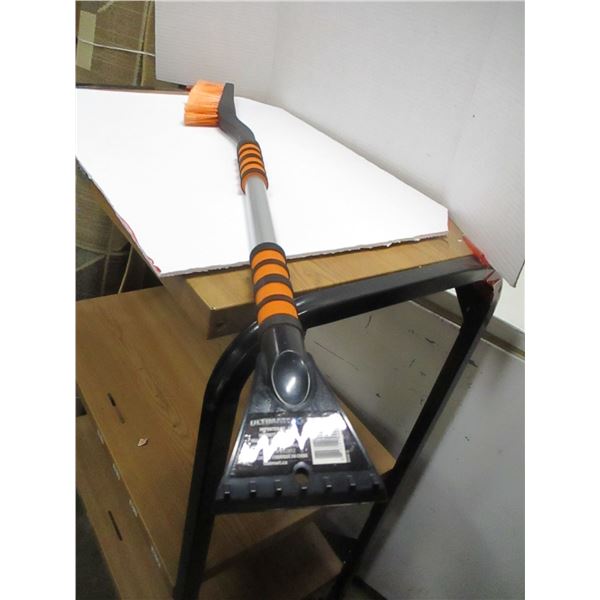 STORE CLOSE-OUT (AS IS):  36" SNOW BRUSH & SCRAPER