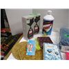 Image 2 : PET LITTER BOX, BAGS, CLEANING SUPPLIES, ETC