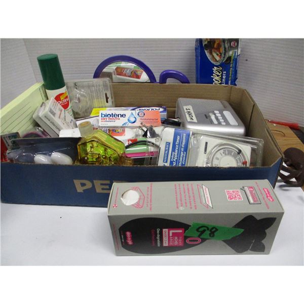 FLAT C/W VARIOUS HOUSHOLD ITEMS