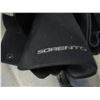 Image 3 : BOX C/W AUTO FLOOR MATS