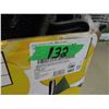 Image 6 : BOX C/W AUTO FLOOR MATS