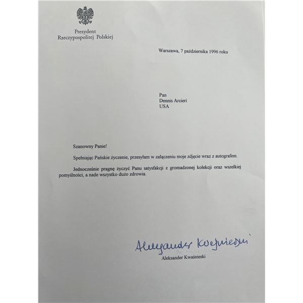 Former Polish President Aleksander Kwaśniewski signed letter