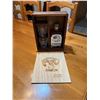 Image 1 : Full Curl Whiskey with Glasses