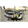 Image 2 : SNOW SHOES WITH POLES