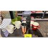 Image 2 : LOT OF ASSORTED ITEMS INCLUDING; STARBUCKS MUGS, PREMIUM PLUS SOUP BOWLS, TIM HORTONS MUG & MORE