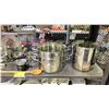 Image 2 : SHELF OF ASSORTED COOKWARE INCLUDING; CHEESE GRATER, POTS  PANS, WOOD SPOON & MORE