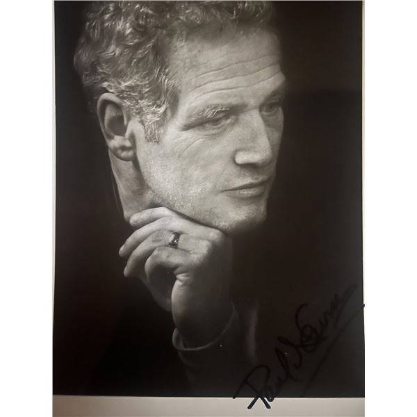 Paul Newman signed  photo. GFA Authenticated