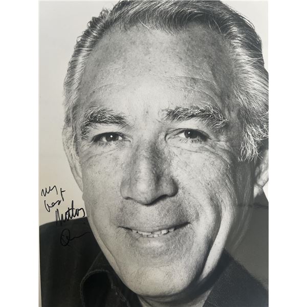 Anthony Quinn signed photo. GFA Authenticated