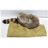 Image 1 : RACOON STYLE HAT WITH A PIECE OF SUEDE LEATHER