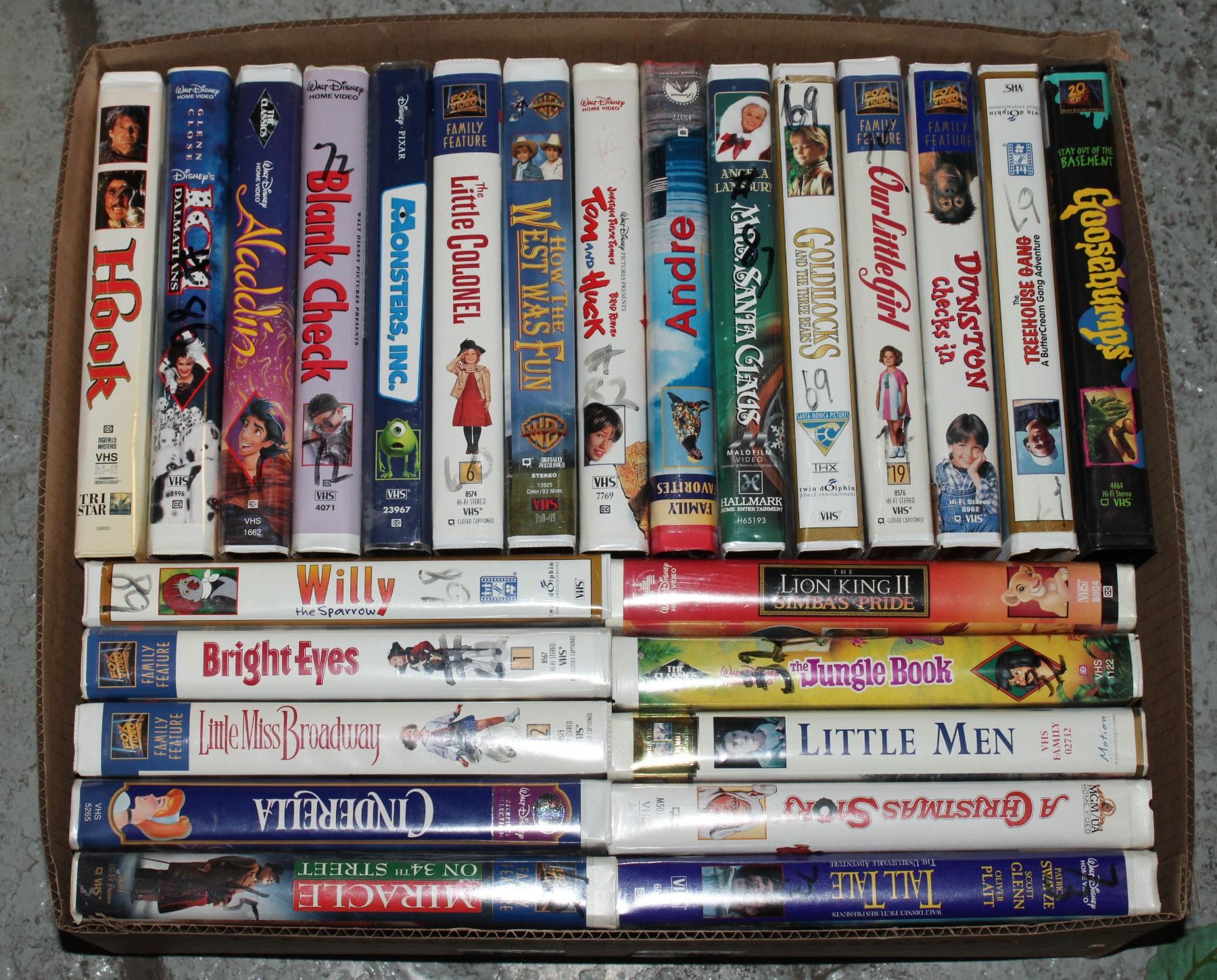 25 KIDS VHS MOVIES (SOME DISNEY)
