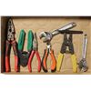 Image 1 : FLAT OF WIRE CUTTERS/CRESCENT WRENCHES ETC