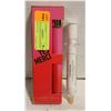 Image 1 : TRUE & LUSCIOUS FLOWERDOSE PLUMPING LIP &