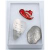 Image 1 : LOT OF 3 VARIOUS VINTAGE BROOCHES