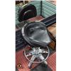 Image 1 : MOTORBIKE SEAT CHAIR SHOP STOOL-ESTATE