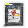 Image 1 : STEVE YZERMAN DETROIT RED WINGS FRAMED PICTURE