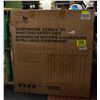 Image 1 : NEW WITH BOX SUMMER EVERYWHERE EXTRA WIDE WALK