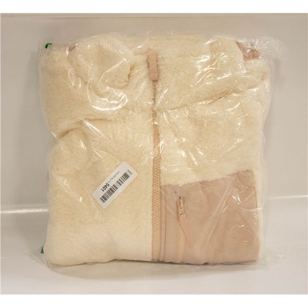 NEW AMAZON ESSENTIALS MEDIUM WHITE JACKET