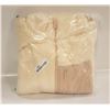 Image 1 : NEW AMAZON ESSENTIALS MEDIUM WHITE JACKET