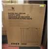 Image 1 : NEW WITH BOX SUMMER EXTRA TALL DECOR SAFETY GATE